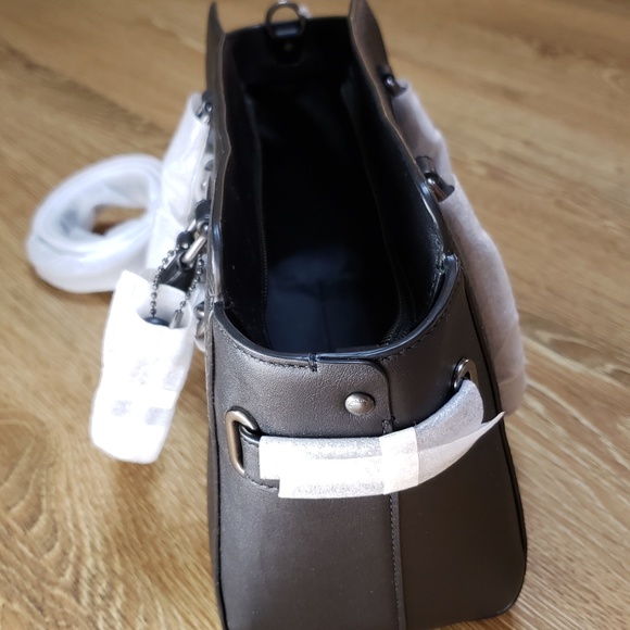 NWT COACH Carryall 25 Leather Satchel Crossbody - Picture 5 of 7